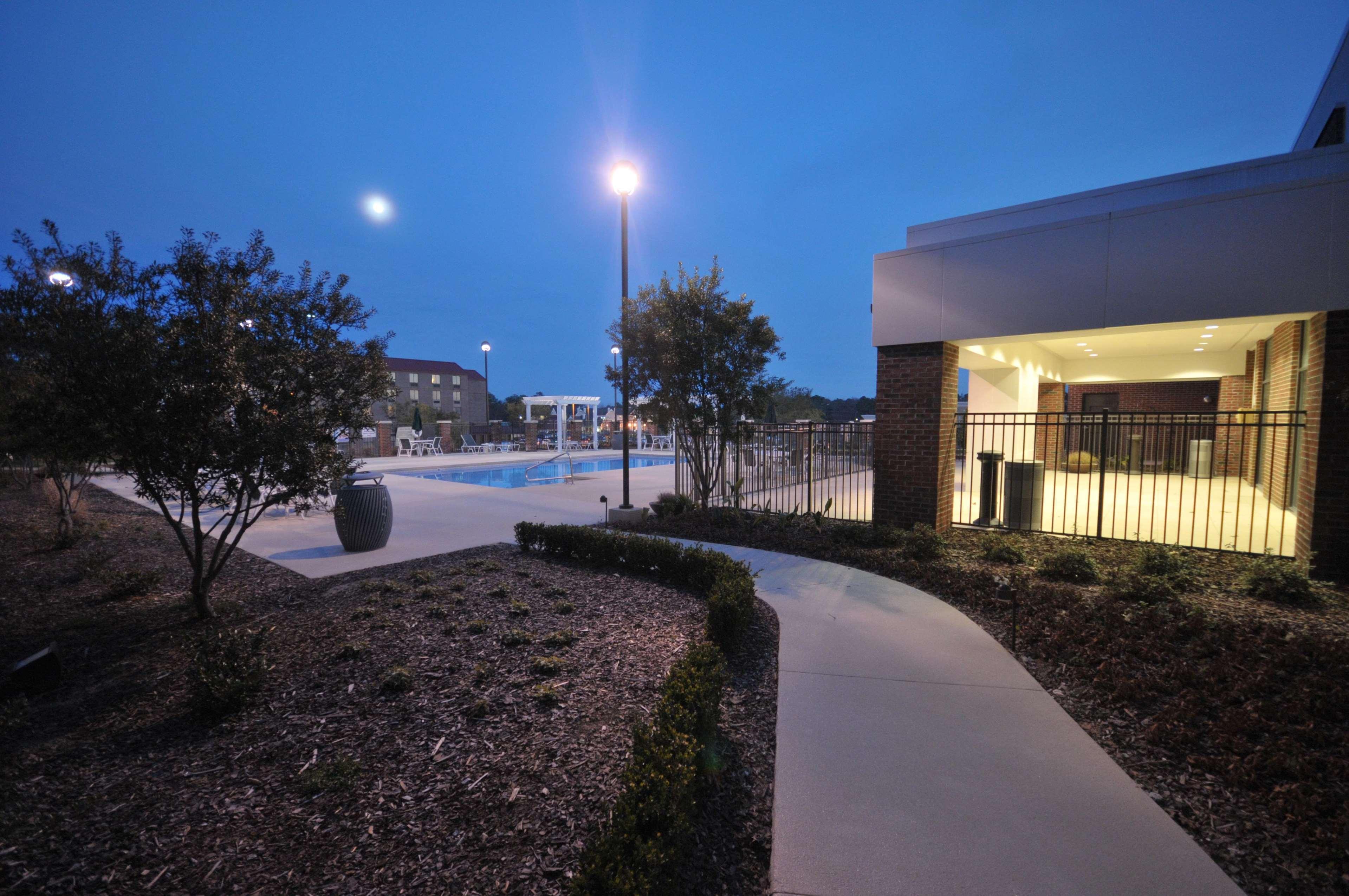 Doubletree By Hilton Rocky Mount Exterior foto